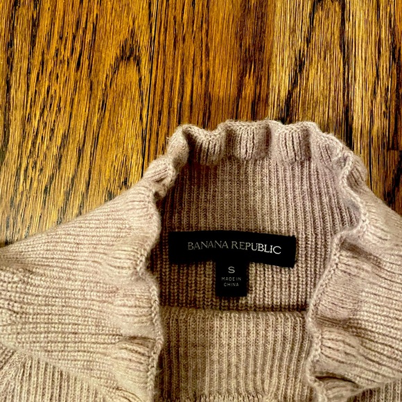 Banana Republic Beige Mock Ruffle Neck Bell Sleeve Sweater - Picture 2 of 3